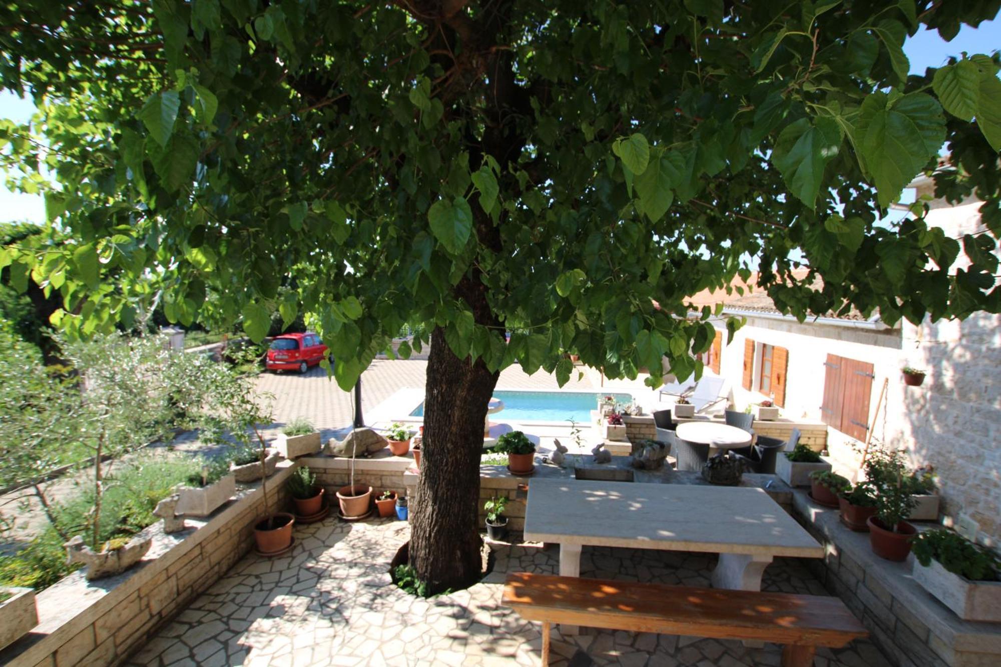 Apartments Vesna With Pool - New! Sveti Lovreč Pazenatički Exteriér fotografie